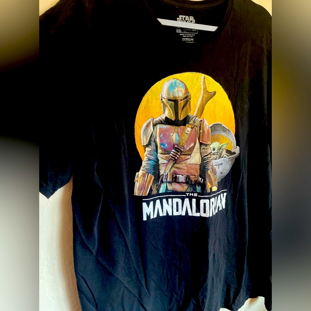 Star Wars The Mandalorian Mens Size 2XL Tee Shirt